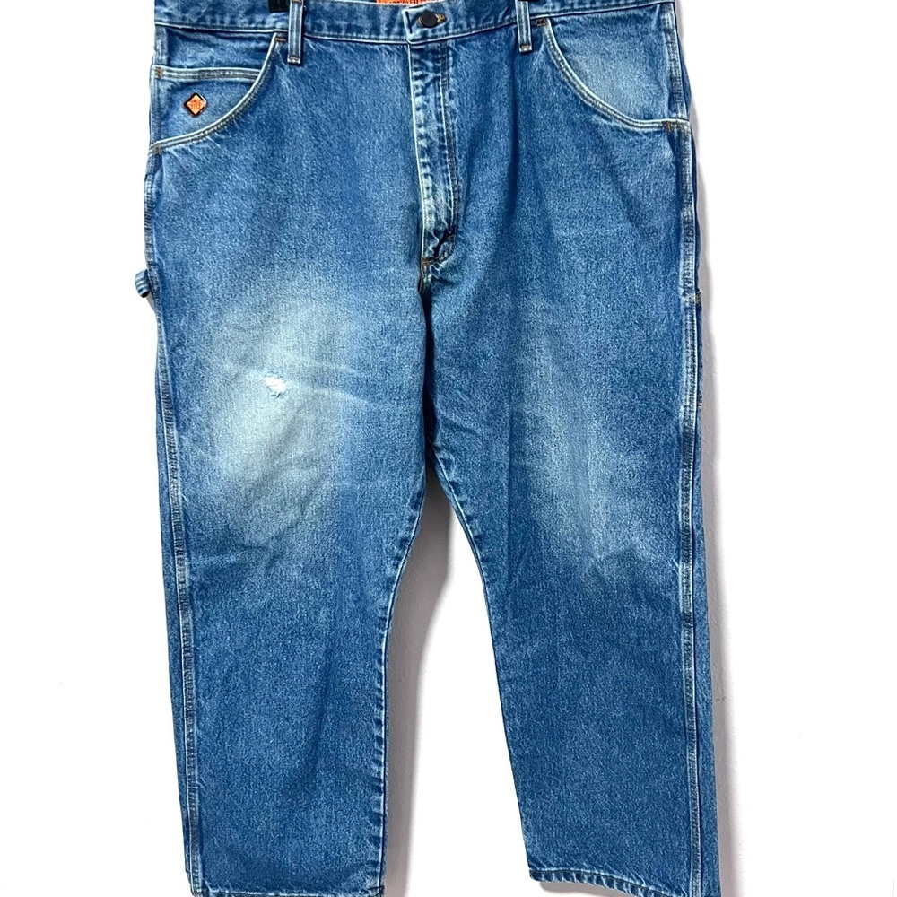 Wrangler FR Riggs workwear Relaxed Medium Wash Jeans 42x30‎